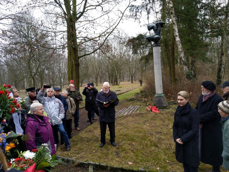 Stilles Gedenken zum 75. Jahrestag der Befreiung des KZ Auschwitz