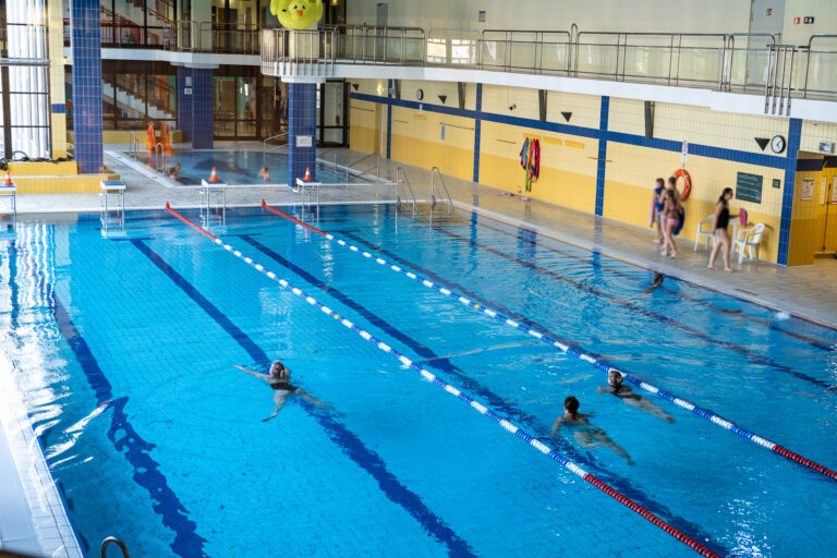 FINTA* Schwimmen in Marzahn-Hellersdorf ermöglichen