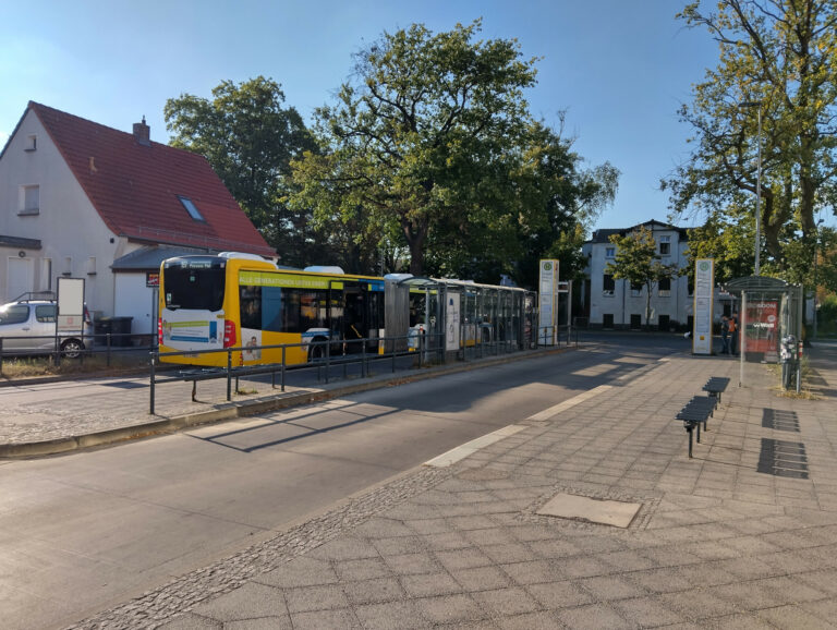 Neue Bus-E-Ladestationen für Marzahn-Hellersdorf: Schritt in Richtung klimafreundliche Mobilität